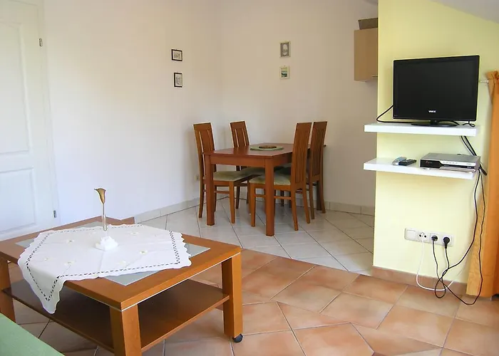 Kristina Appartement Krk Town