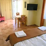 Kristina Apartment *