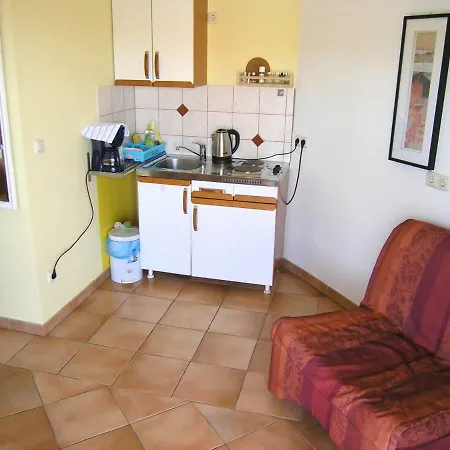 Kristina Appartamento Krk Town